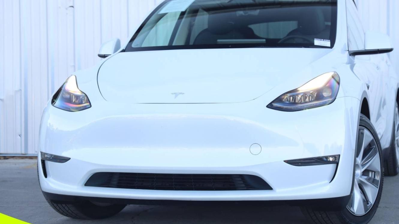 TESLA MODEL Y 2023 7SAYGDEE8PF823218 image